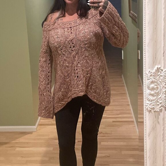 Free People- Oversized Pink Chunky Knit Scoop Neck Sweater - Picture 5 of 6